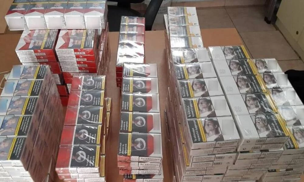 Πτολεμαΐδα: 50χρονη αλλοδαπή πιάστηκε με 1.555 λαθραία πακέτα τσιγάρα